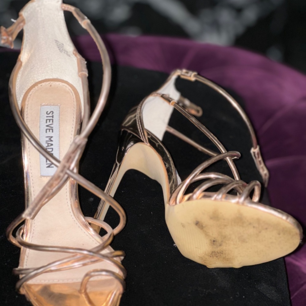 Shoes - Picture 2 of 3